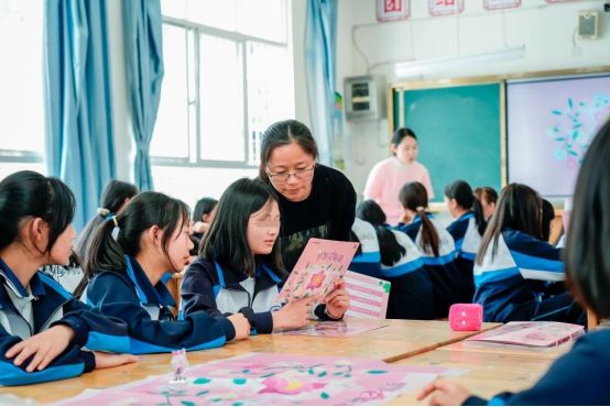 不合格高洁丝工厂没有中间品！J9国际集团产品仅分合格与(图2)